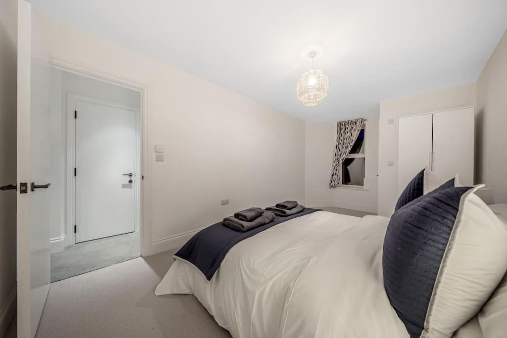 Trendy 2 Bedroom 2 Bathroom Apartment Minutes From Seafront In St Leonard'S Hastings St Leonards-on-Sea Екстериор снимка